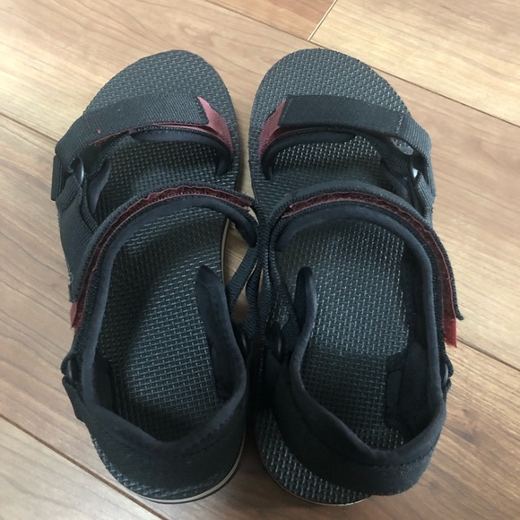 Teva sandals - Picture 2 of 5